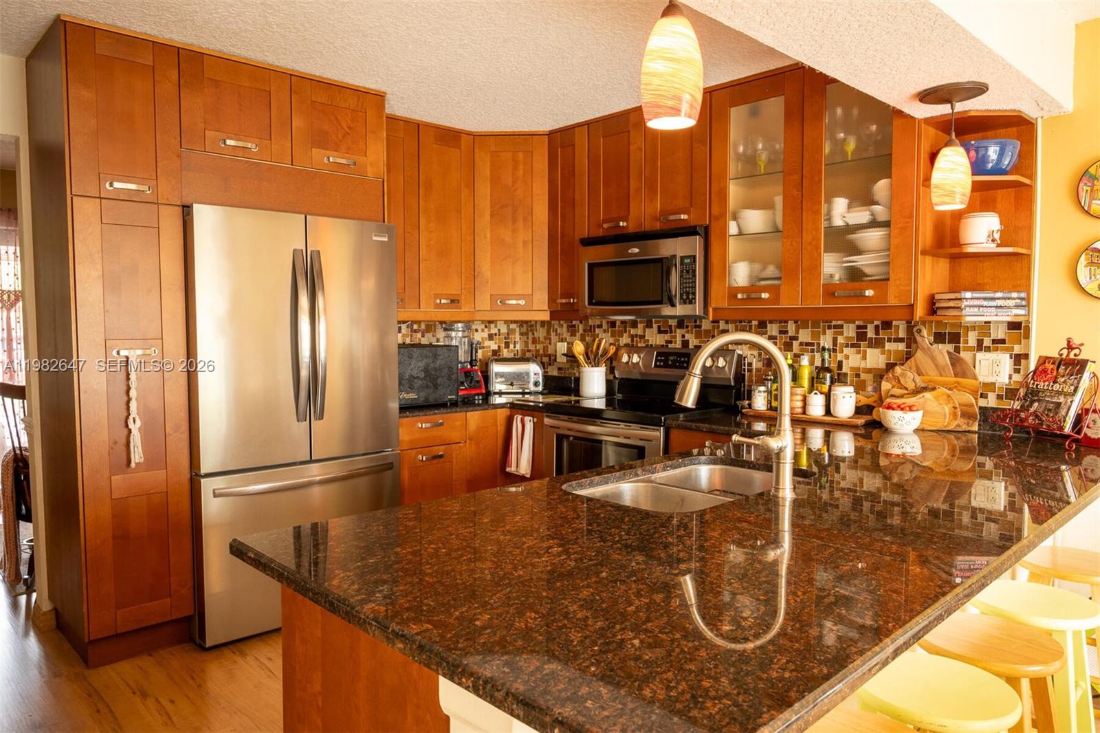 C H E ACRES - Residential