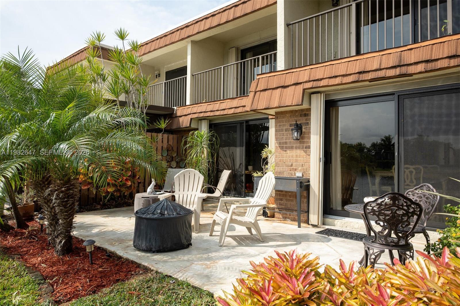 C H E ACRES - Residential