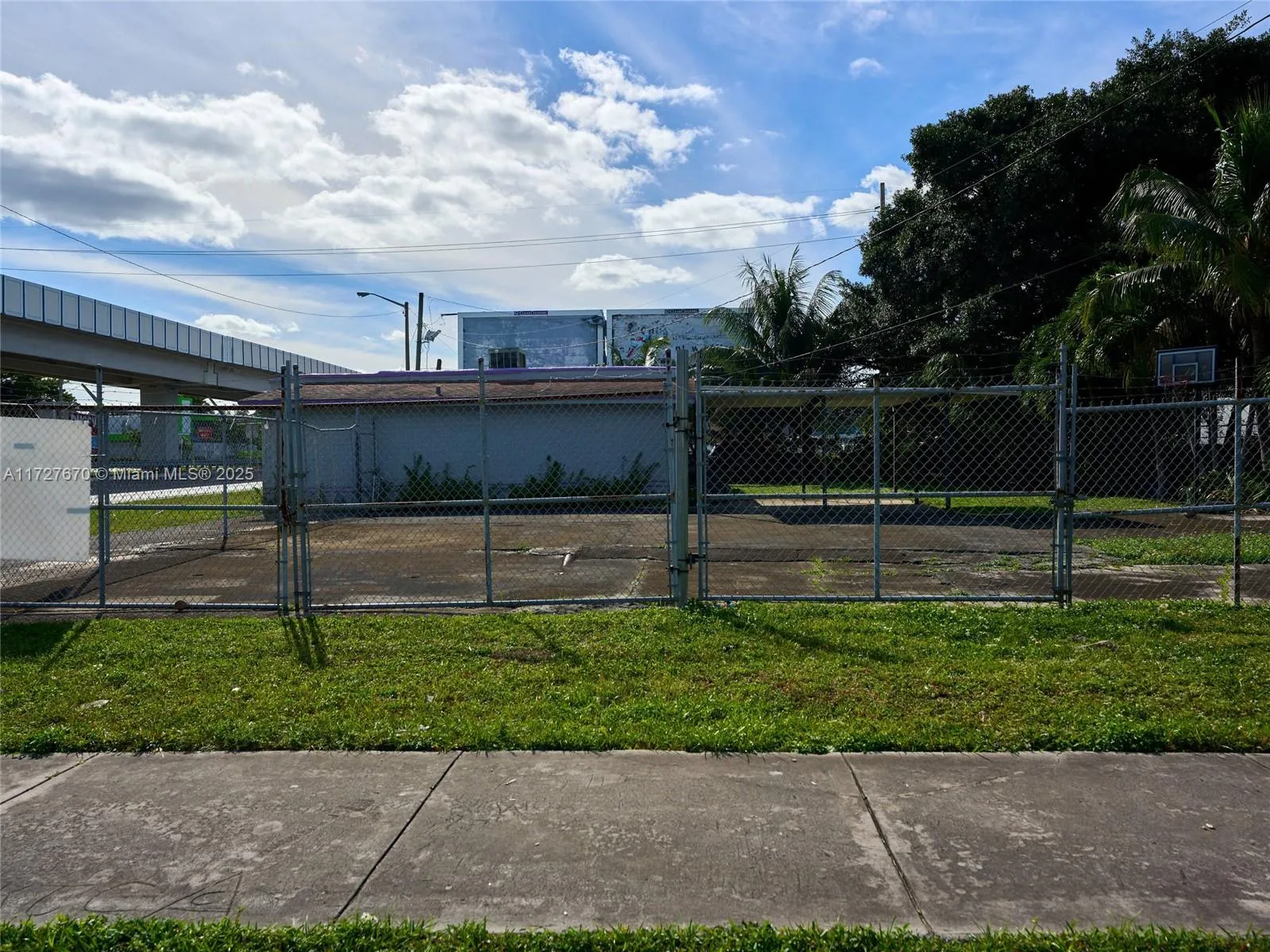 Miami, Florida 33142, United States, ,Residential,Active,16899