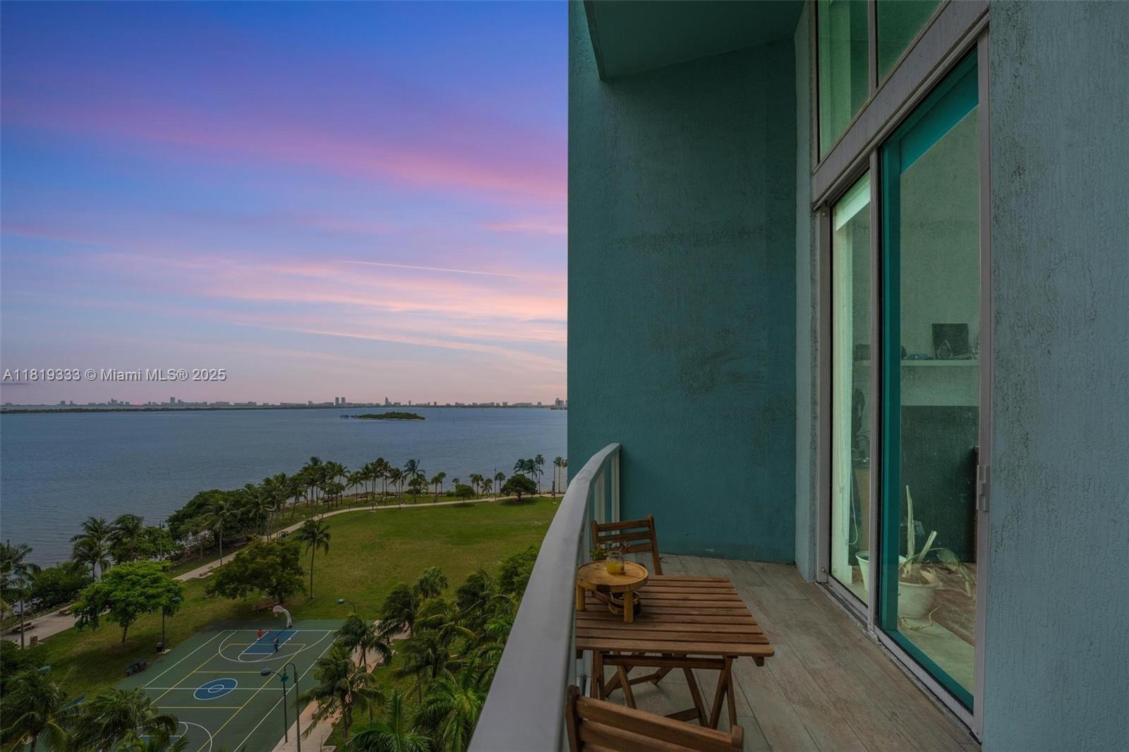 Rental Property at 1900 N Bayshore Dr 1008, Miami, Broward County, Florida - Bedrooms: 1 
Bathrooms: 1  - $3,200 MO.