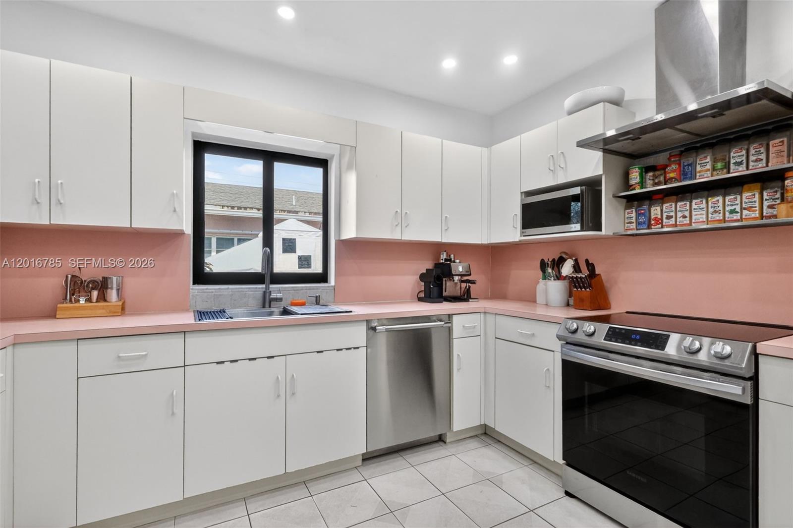 NEW SHENANDOAH - Residential