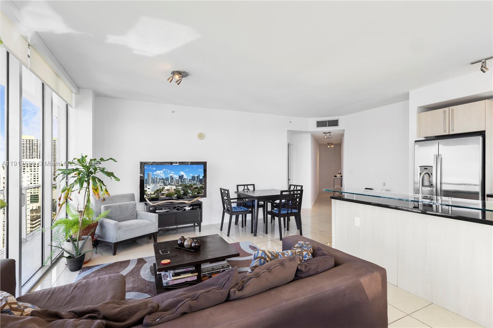 THE AXIS ON BRICKELL COND - Residential