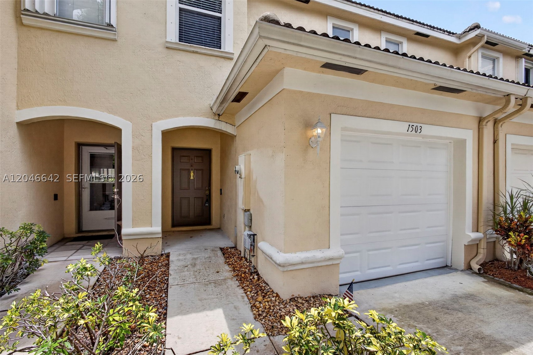 1503 New Castle Ter