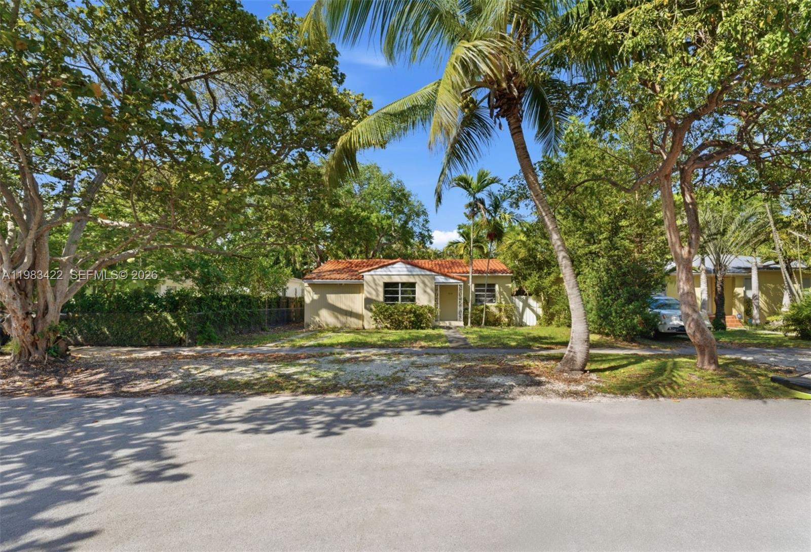 SILVER BLUFF EST SEC C - Residential