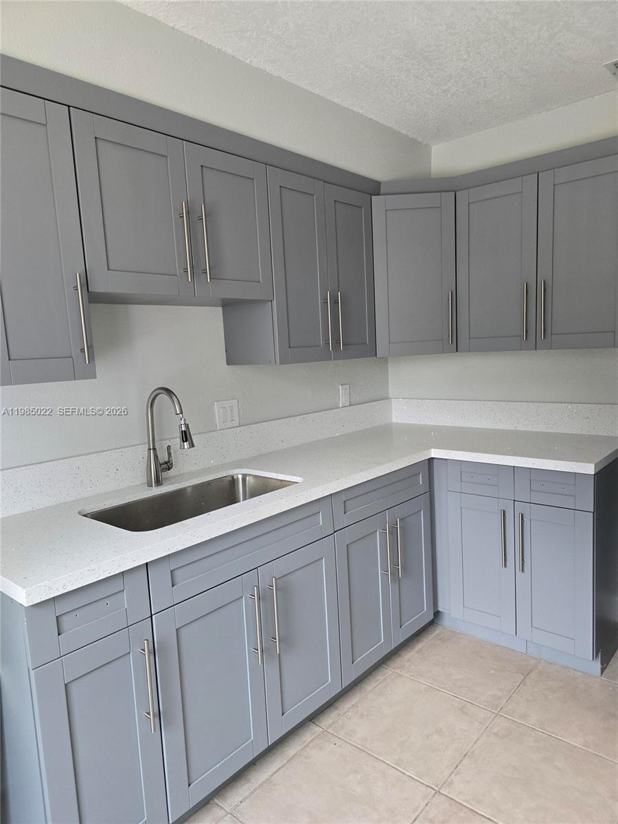 BOULEVARD GARDENS - Residential Lease