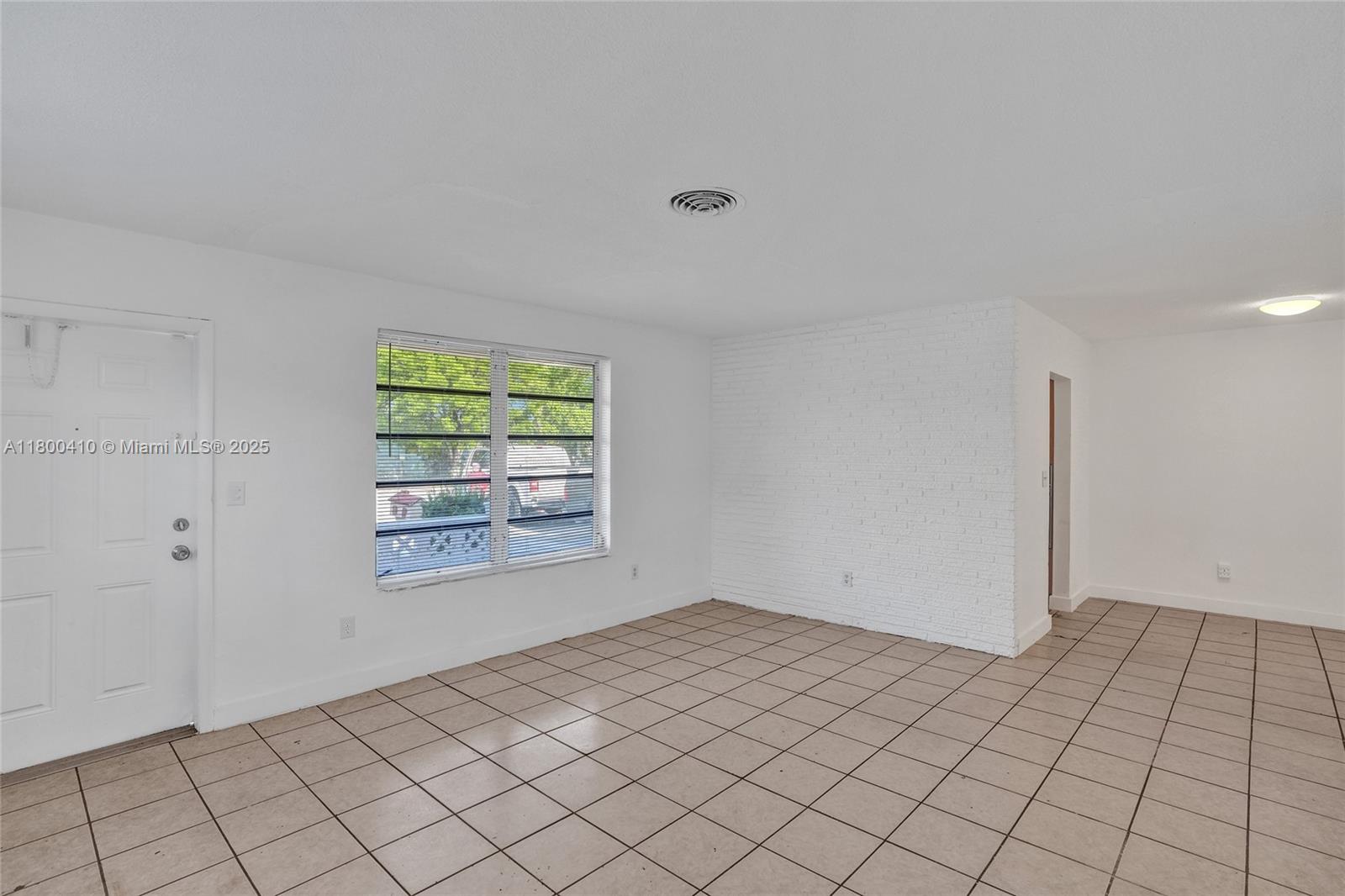 16980 N Miami Ave 16982