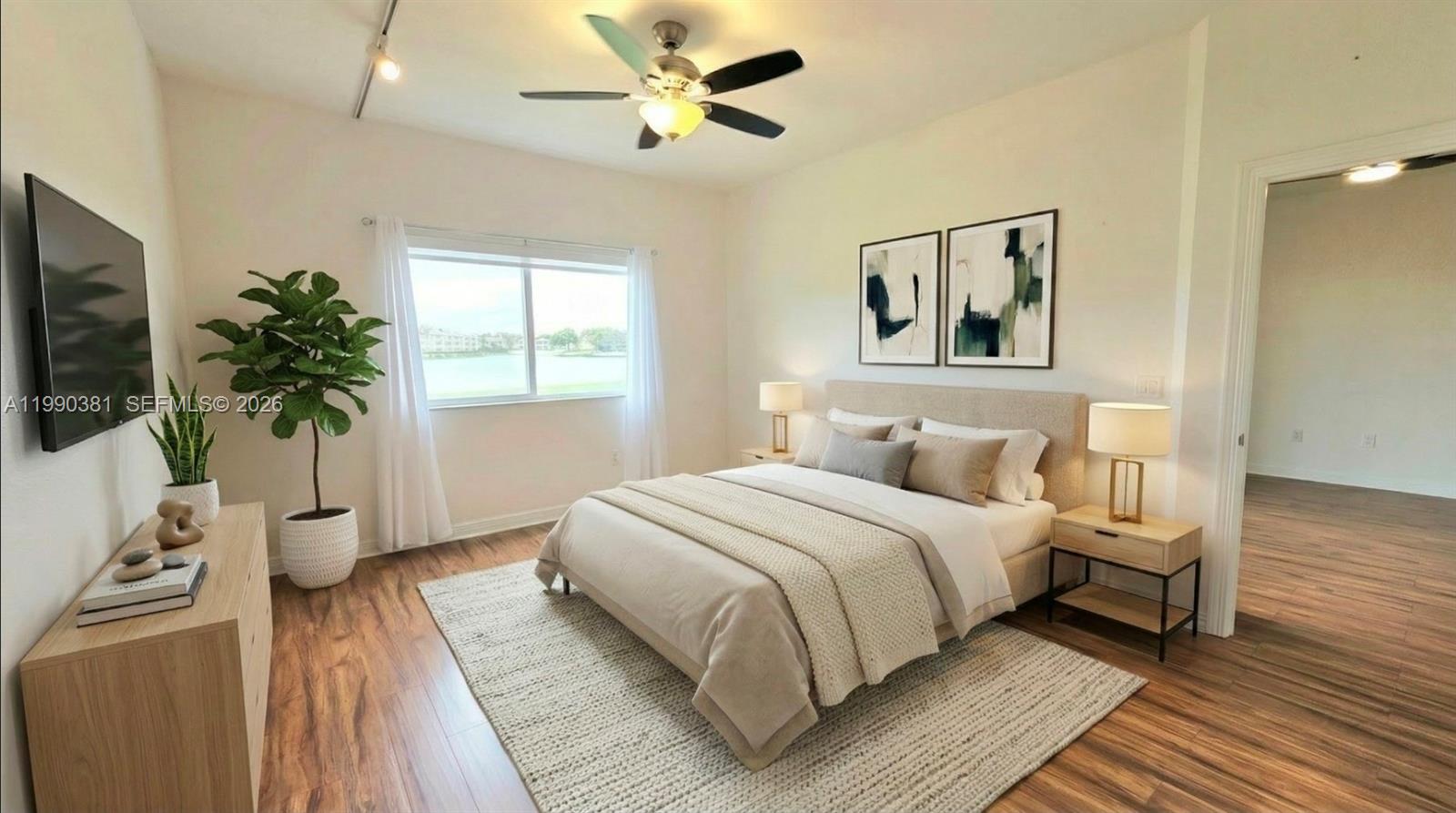SOUTHAMPTON CONDOMINIUM - Residential