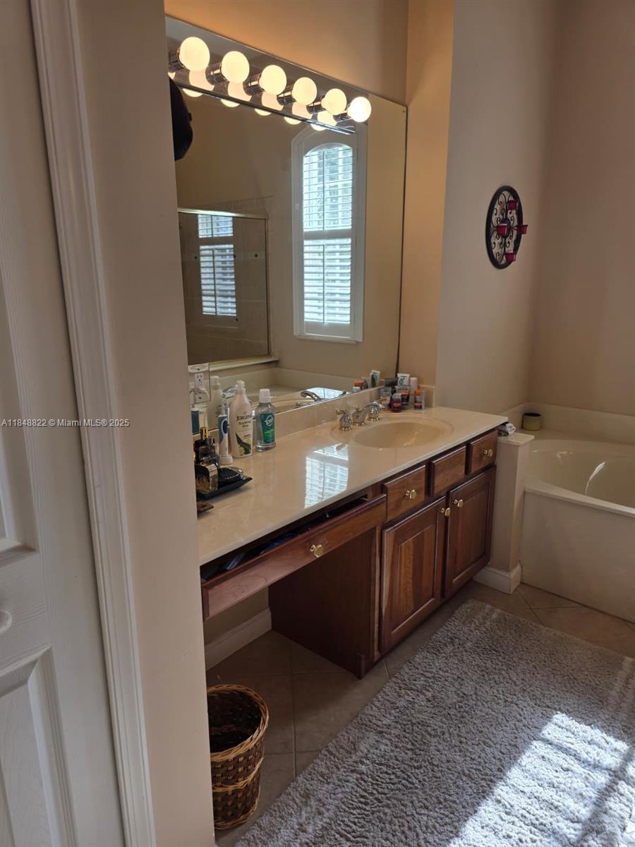 HAMILTON BAY SEC 2 - Residential