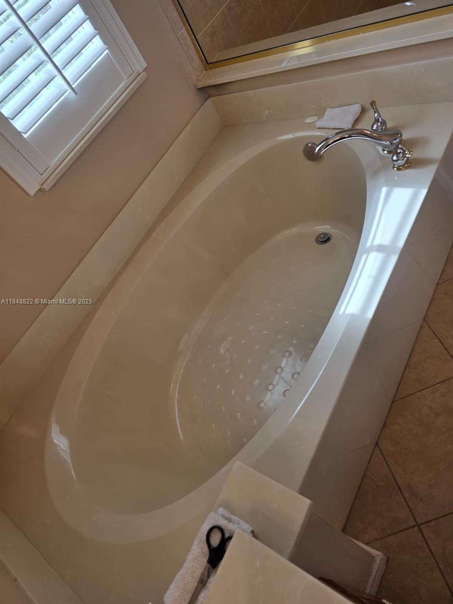 HAMILTON BAY SEC 2 - Residential