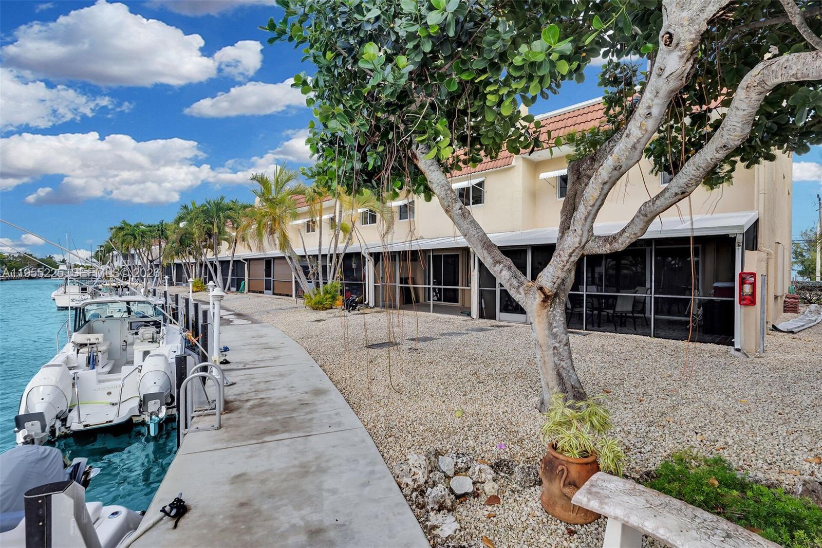 HARBOR CLUB SOUTH CONDOMI - Residential