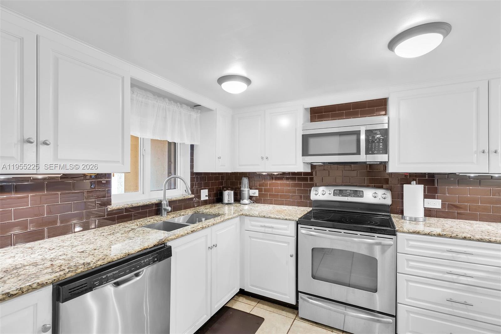 HARBOR CLUB SOUTH CONDOMI - Residential