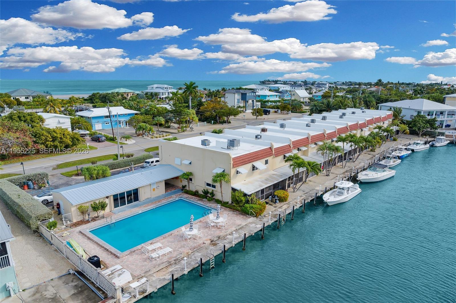 HARBOR CLUB SOUTH CONDOMI - Residential