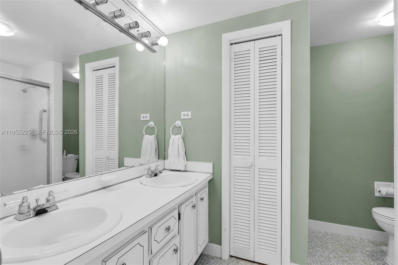 HARBOR CLUB SOUTH CONDOMI - Residential