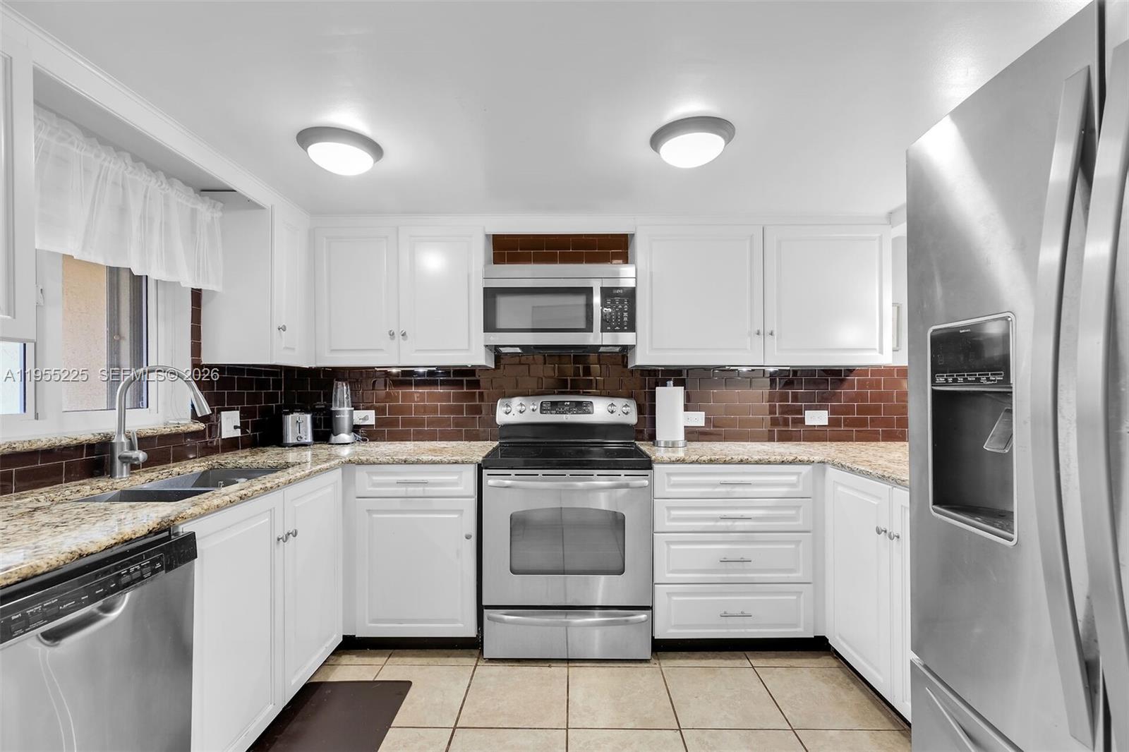 HARBOR CLUB SOUTH CONDOMI - Residential