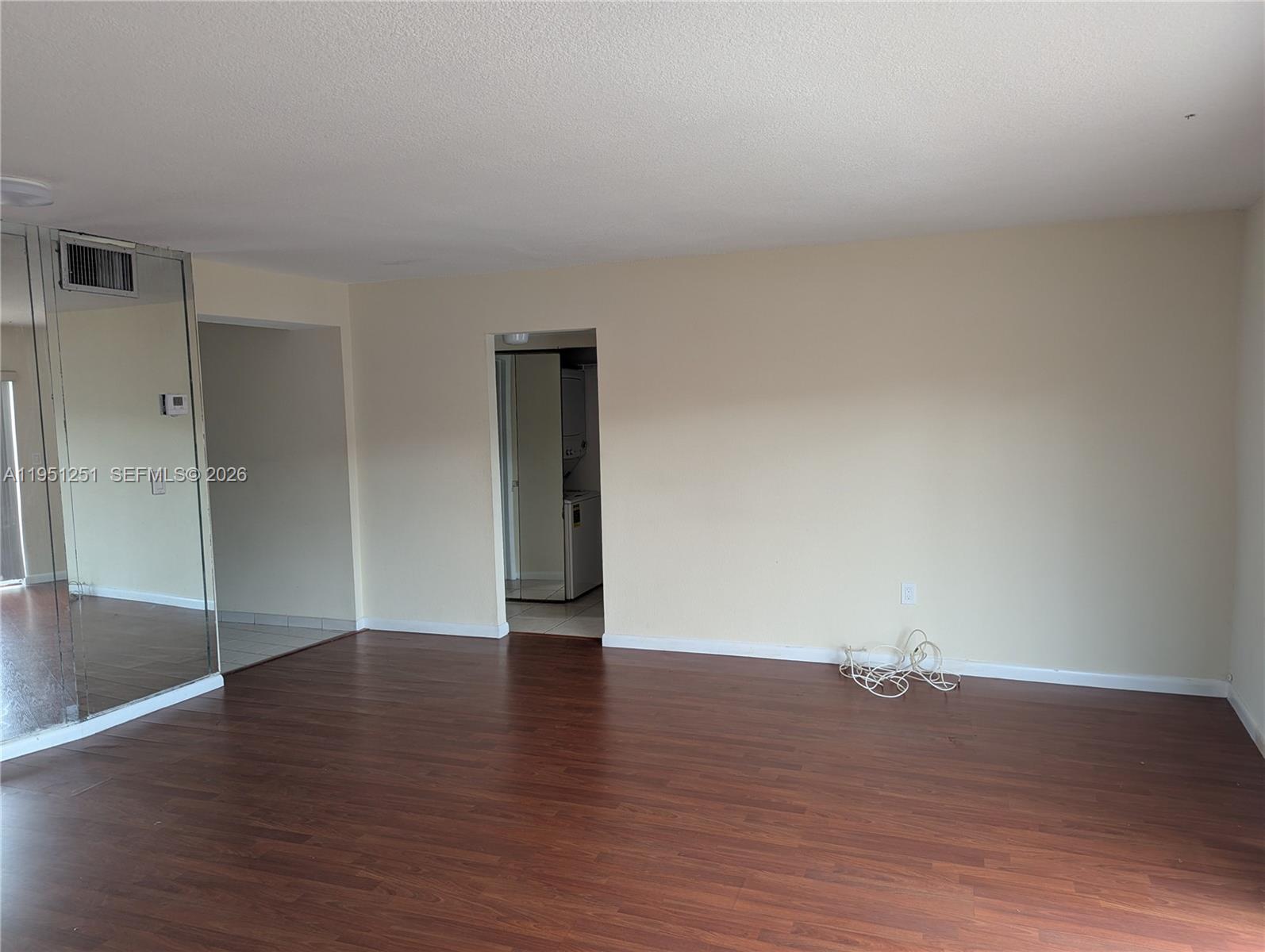 3948 NE 169th St 203, North Miami Beach, FL, 33160/$229,900 1 3948 NE 169th St 203