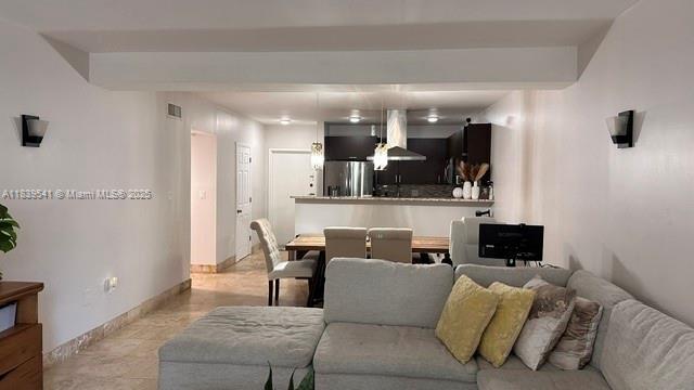 1655 NE 115th St 14B