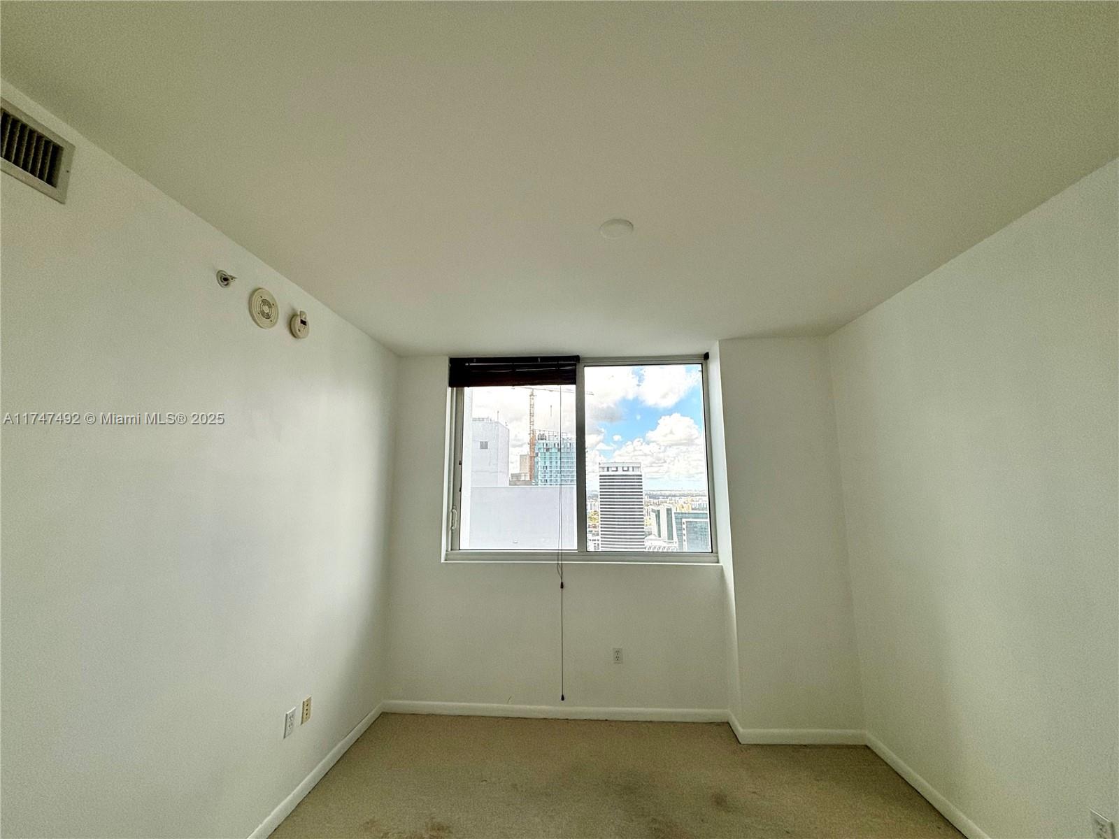 VIZCAYNE SOUTH CONDO - Residential