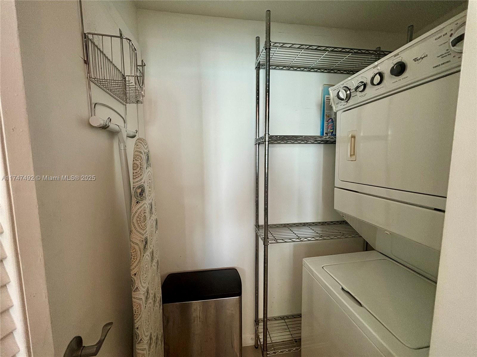 VIZCAYNE SOUTH CONDO - Residential