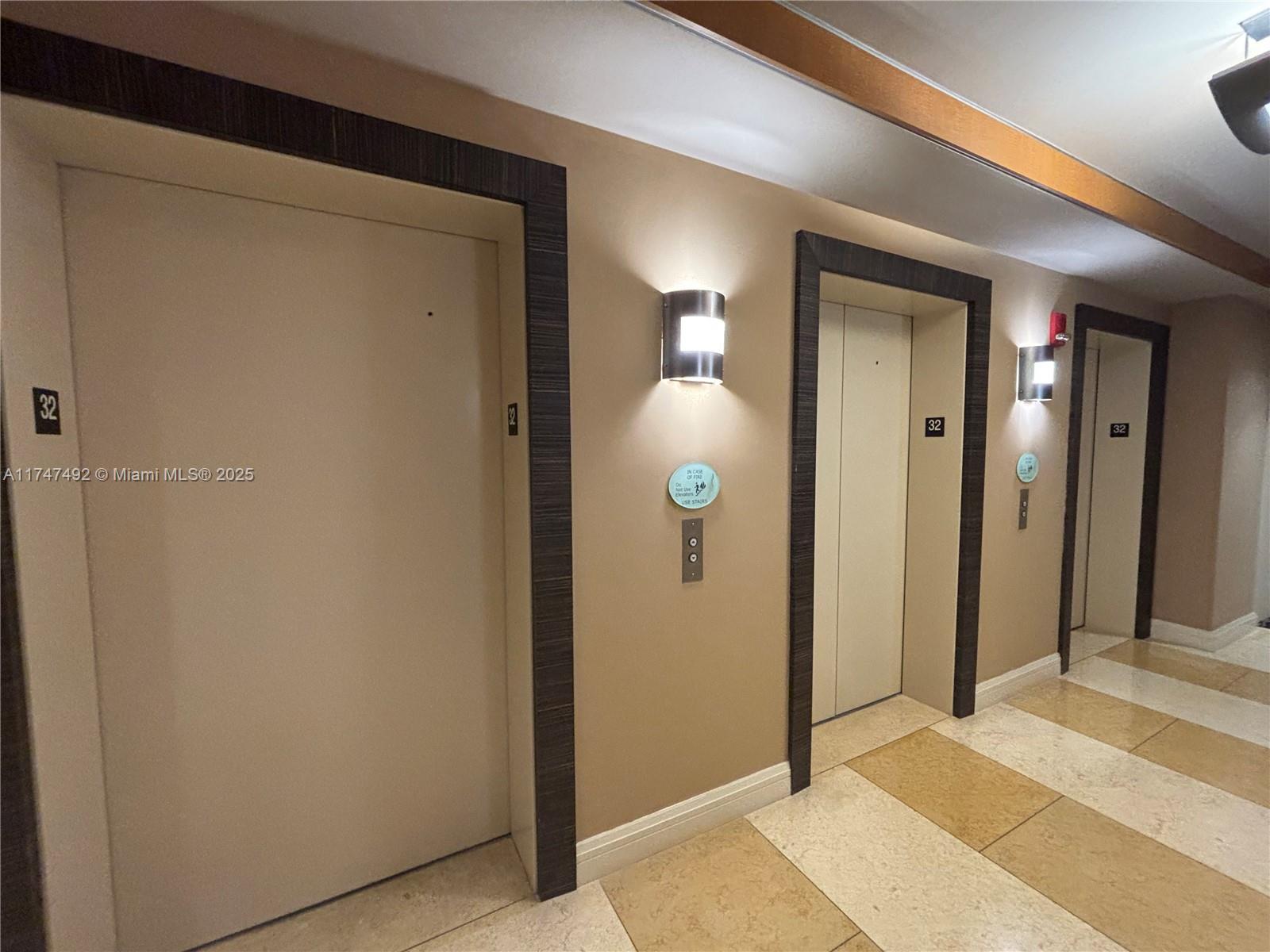 VIZCAYNE SOUTH CONDO - Residential