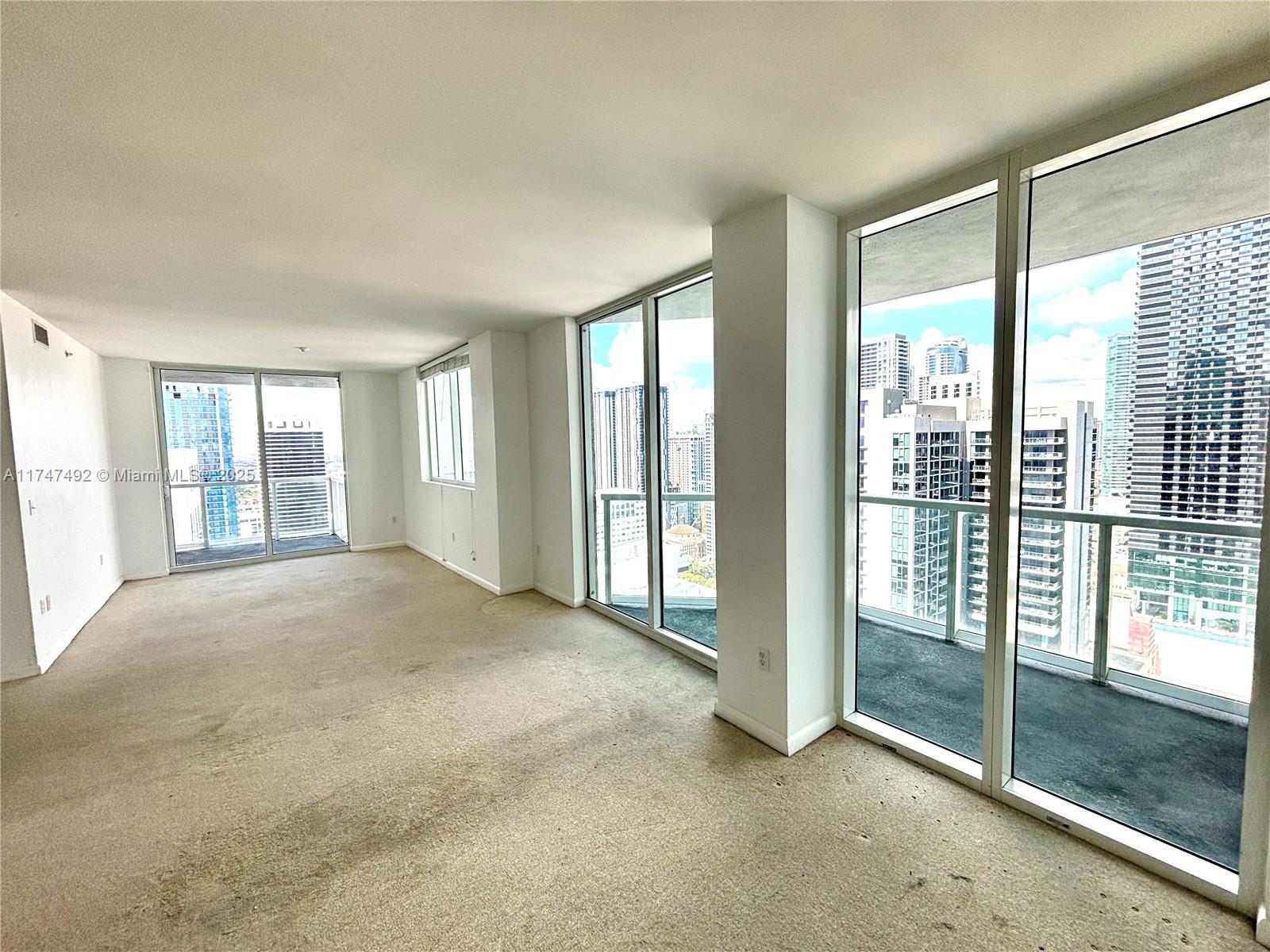 VIZCAYNE SOUTH CONDO - Residential