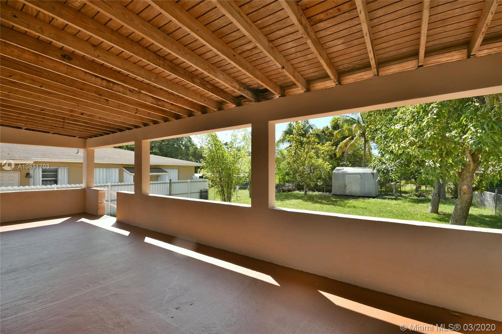 THE PINES - Residential