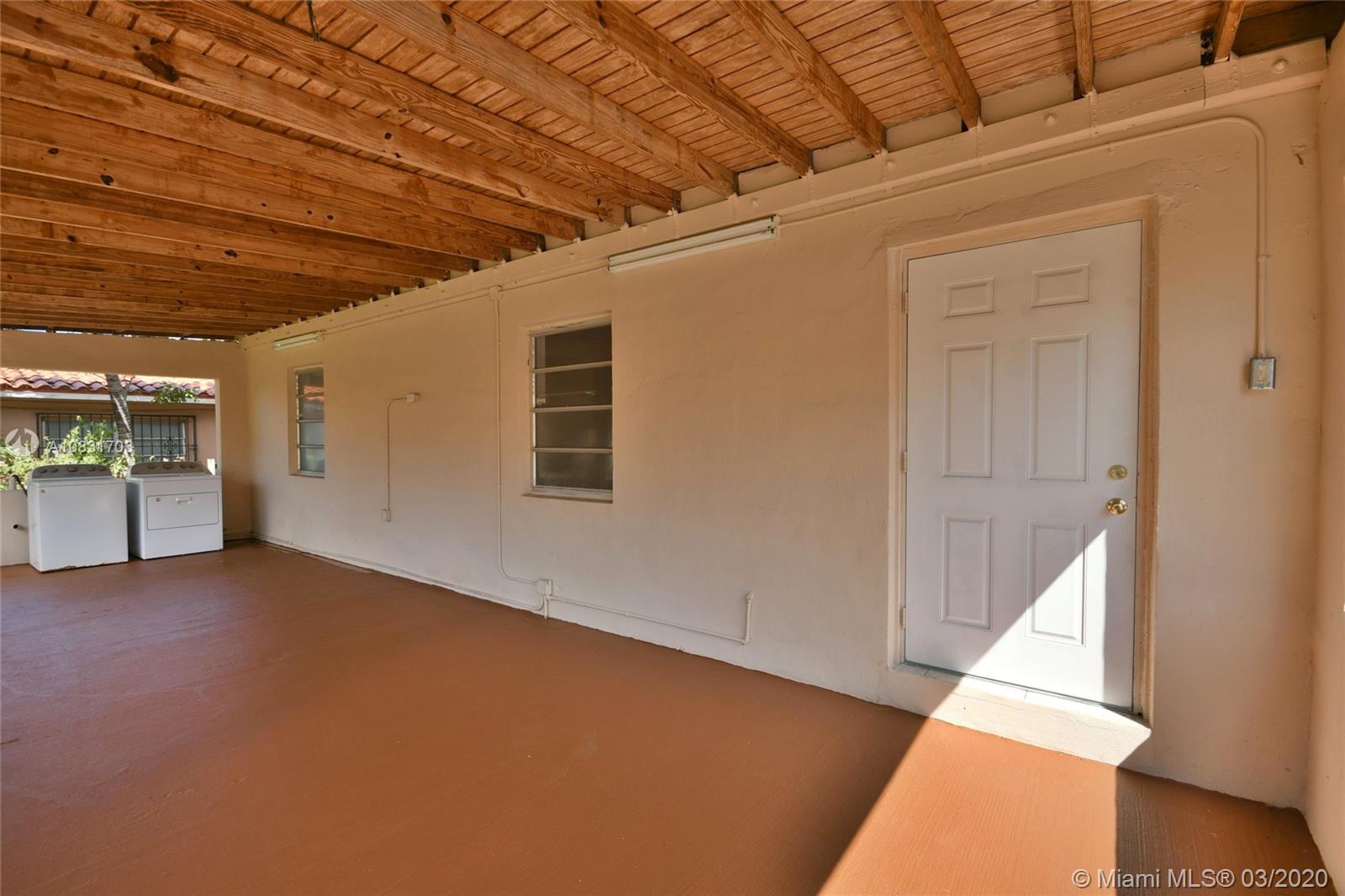 THE PINES - Residential