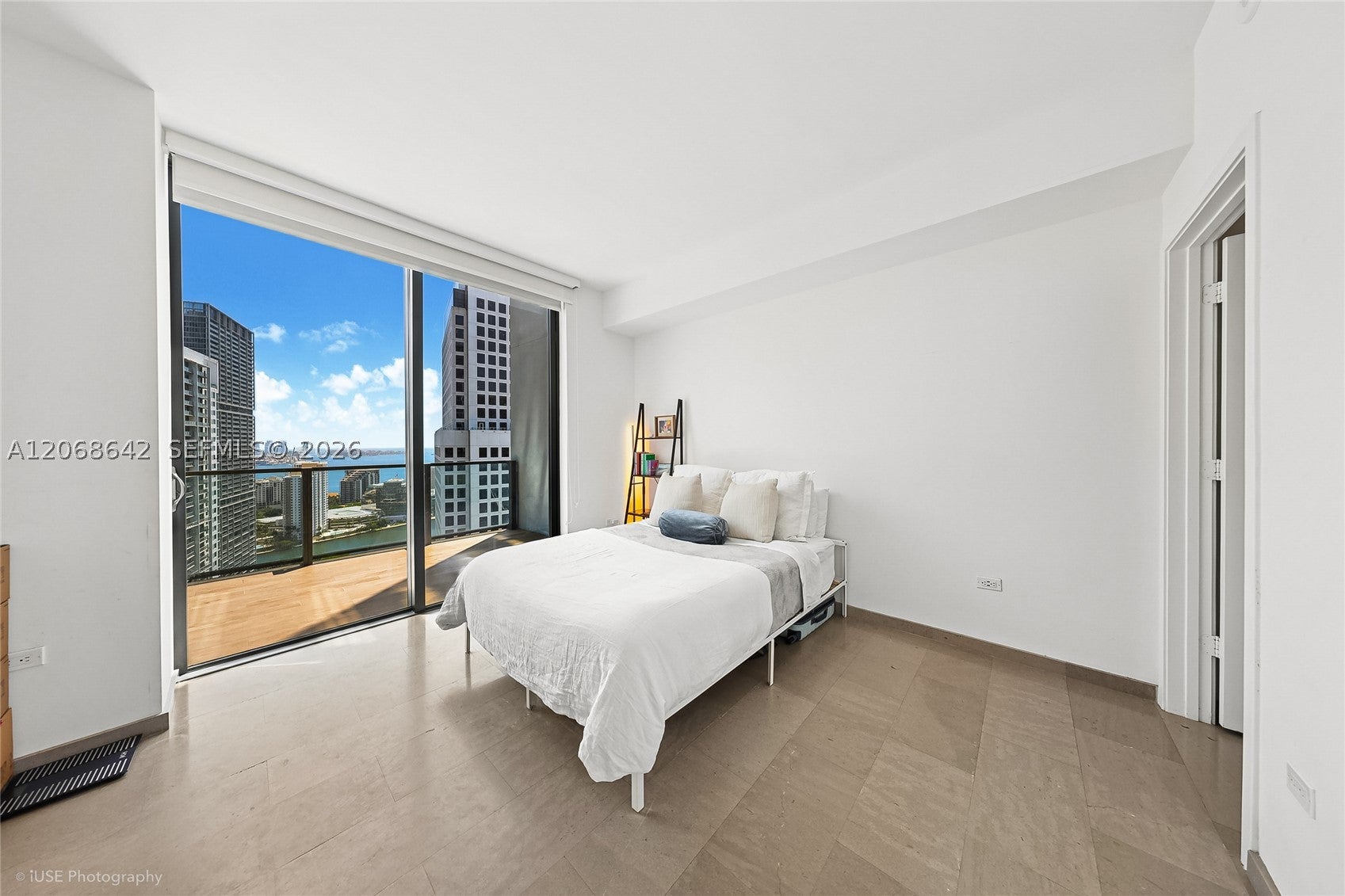 68 SE 6th St 2909