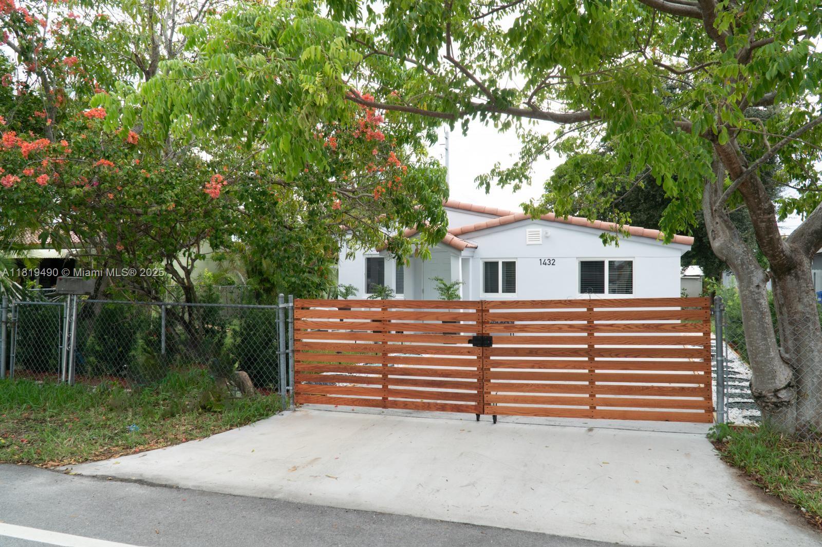Address Not Disclosed, North Miami Beach, Miami-Dade County, Florida - 3 Bedrooms  
2 Bathrooms - 