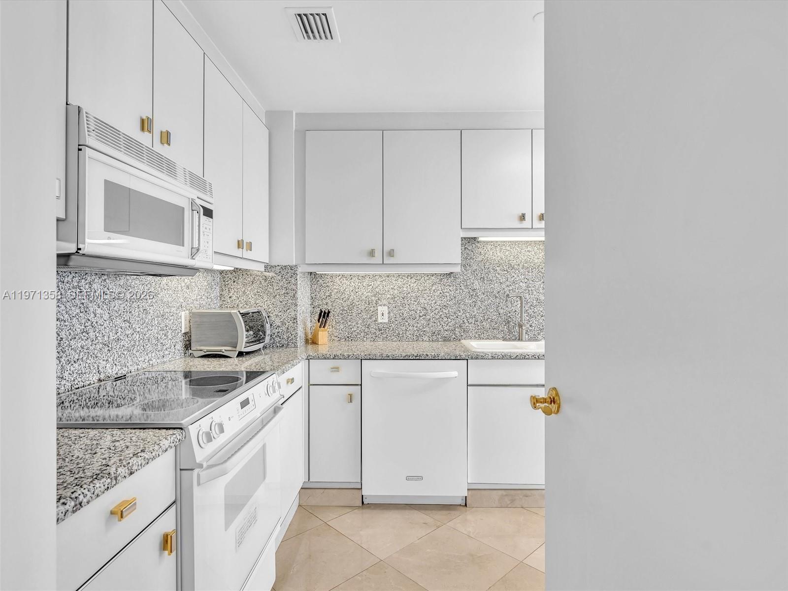THE PALACE AT BAL HARBOUR - Residential