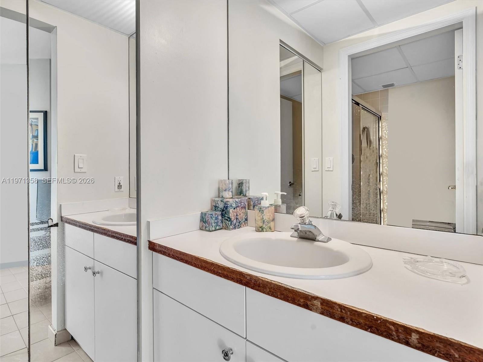 THE PALACE AT BAL HARBOUR - Residential