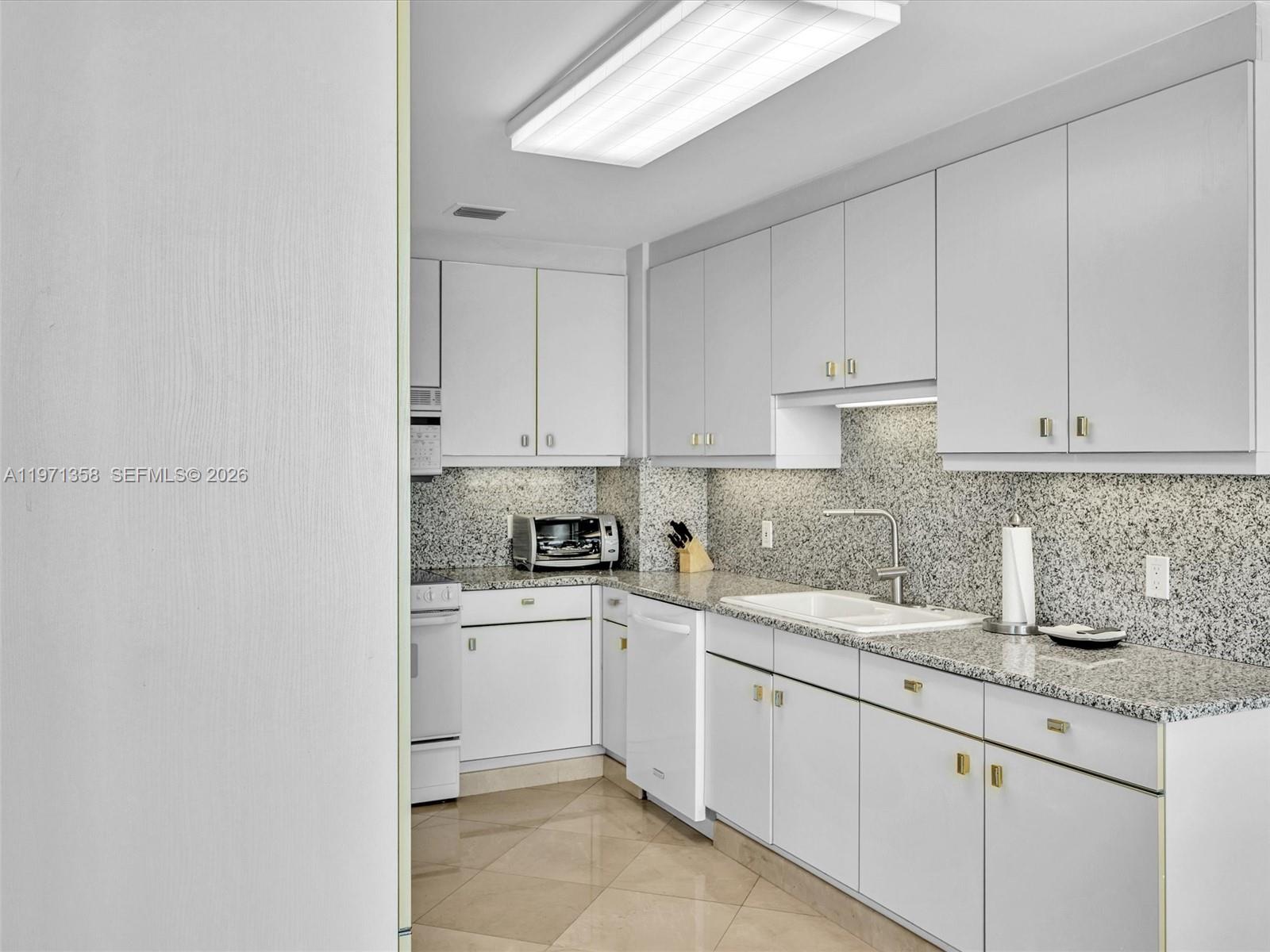 THE PALACE AT BAL HARBOUR - Residential