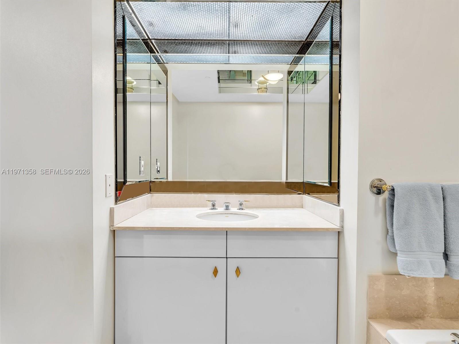 THE PALACE AT BAL HARBOUR - Residential