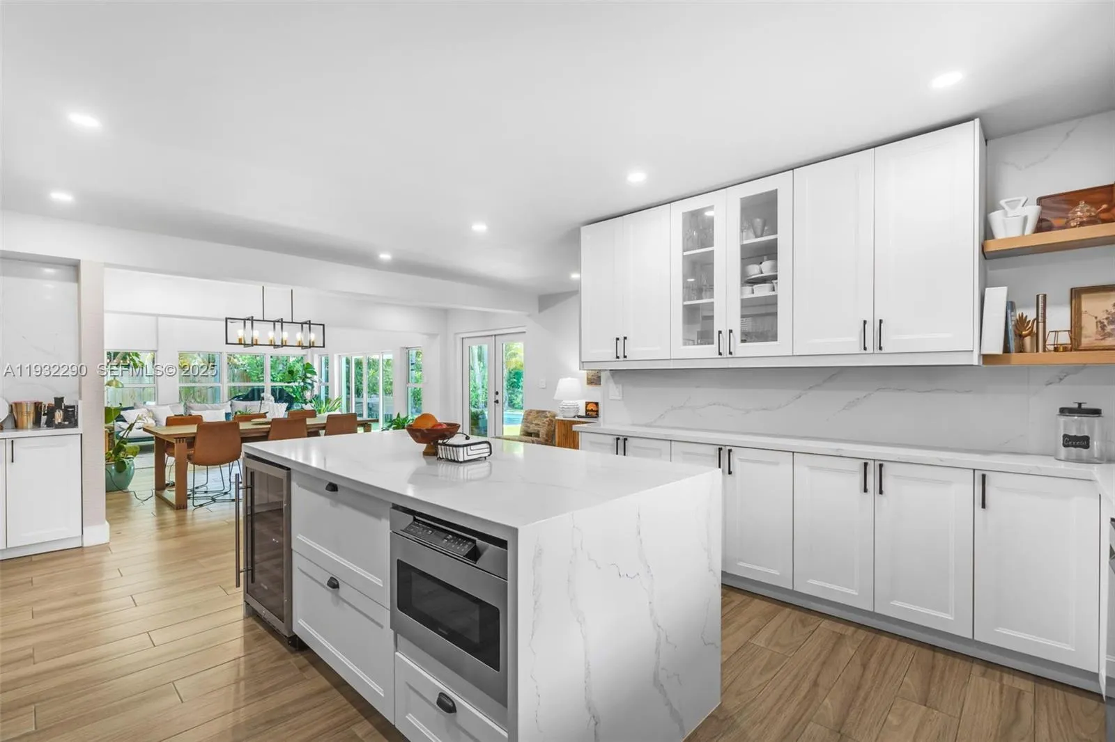 Key Biscayne, Florida 33149, United States, 5 Bedrooms Bedrooms, ,5 BathroomsBathrooms,Residential,Active,256478