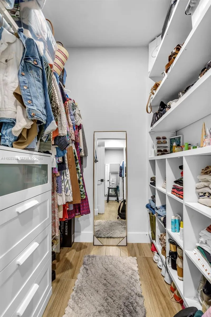 Key Biscayne, Florida 33149, United States, 5 Bedrooms Bedrooms, ,5 BathroomsBathrooms,Residential,Active,256478