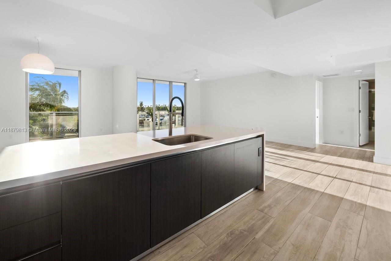 1180 N Federal Hwy 609