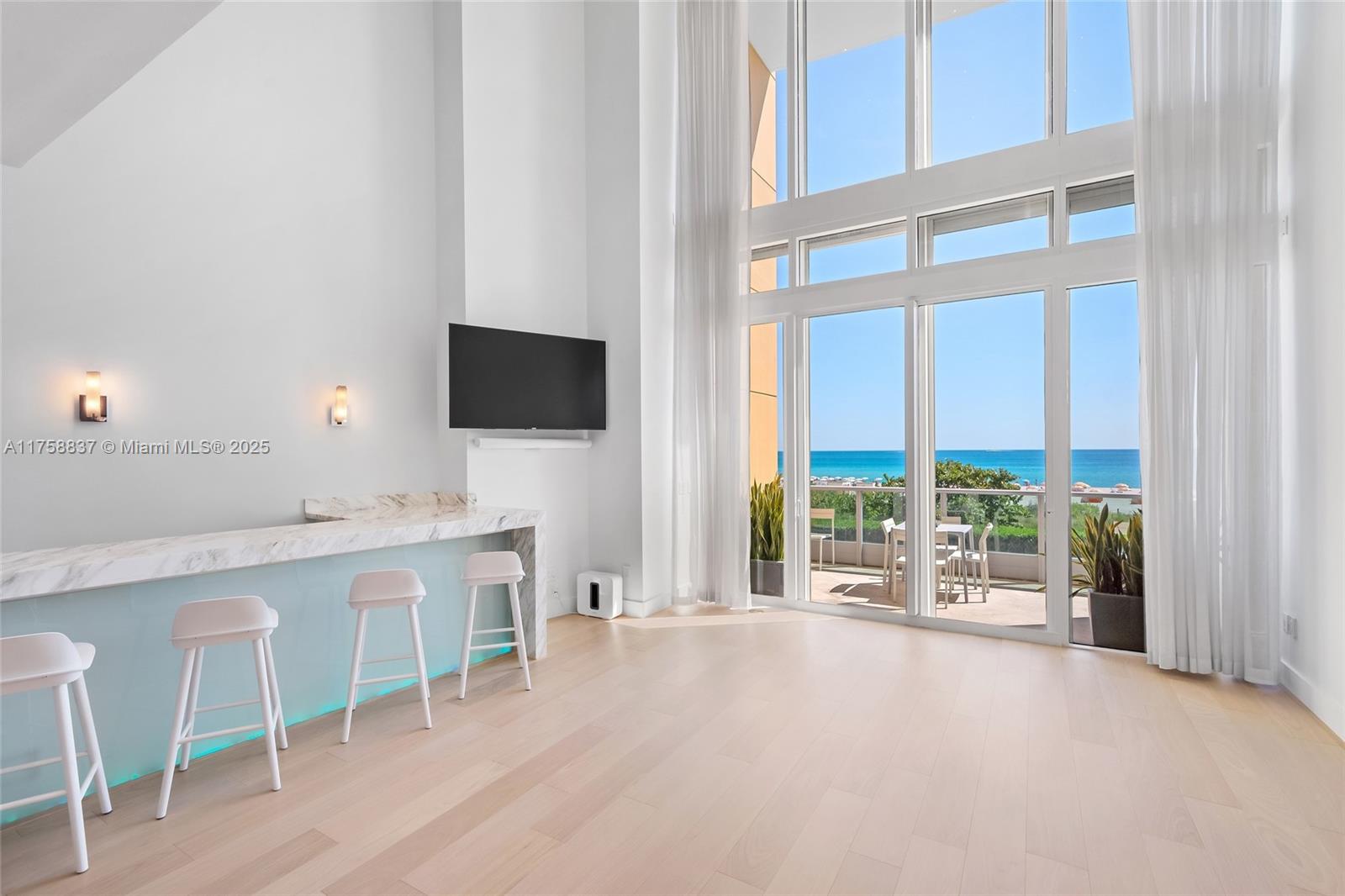 Property for Sale at 1455 Ocean Dr Bh-03, Miami Beach, Miami-Dade County, Florida - Bedrooms: 3 
Bathrooms: 4  - $4,499,000