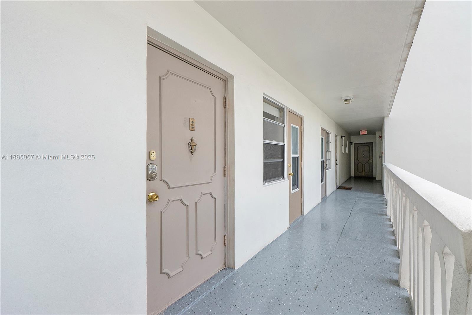 GOLDEN VIEW CONDO - Residential