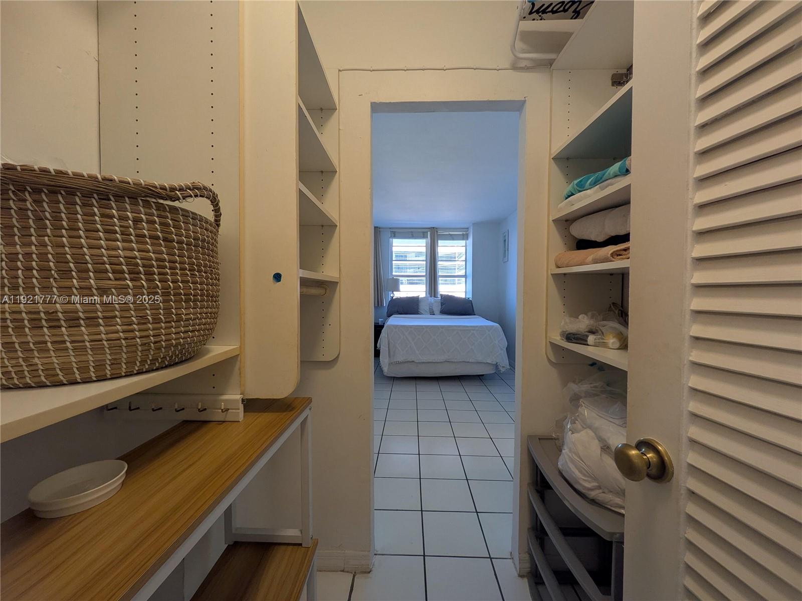 THE DECOPLAGE CONDO - Residential