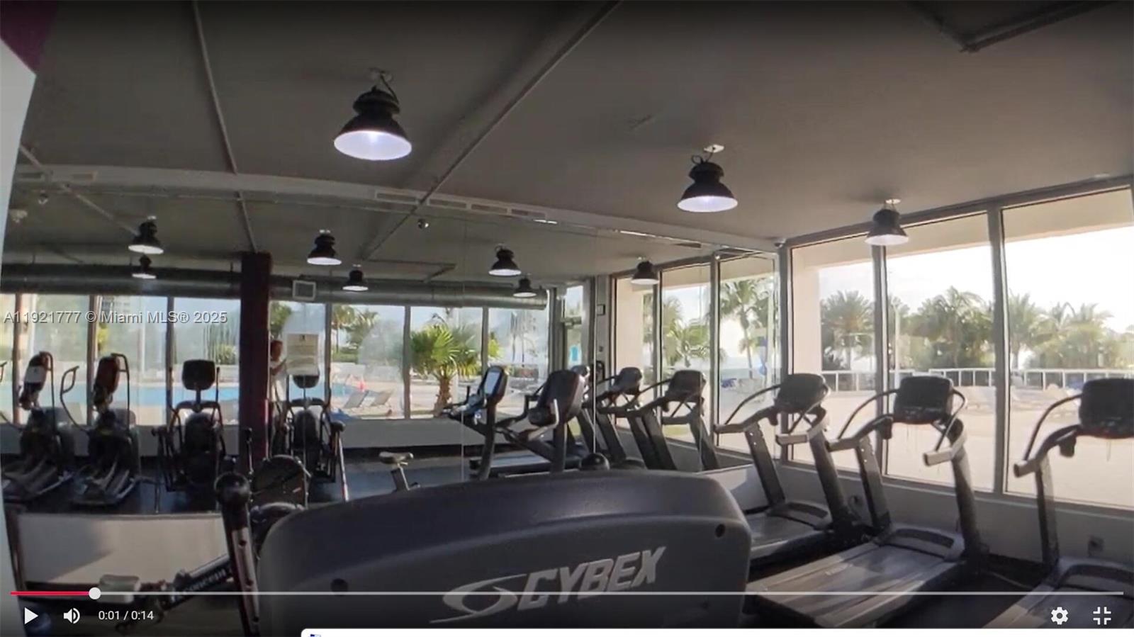 THE DECOPLAGE CONDO - Residential