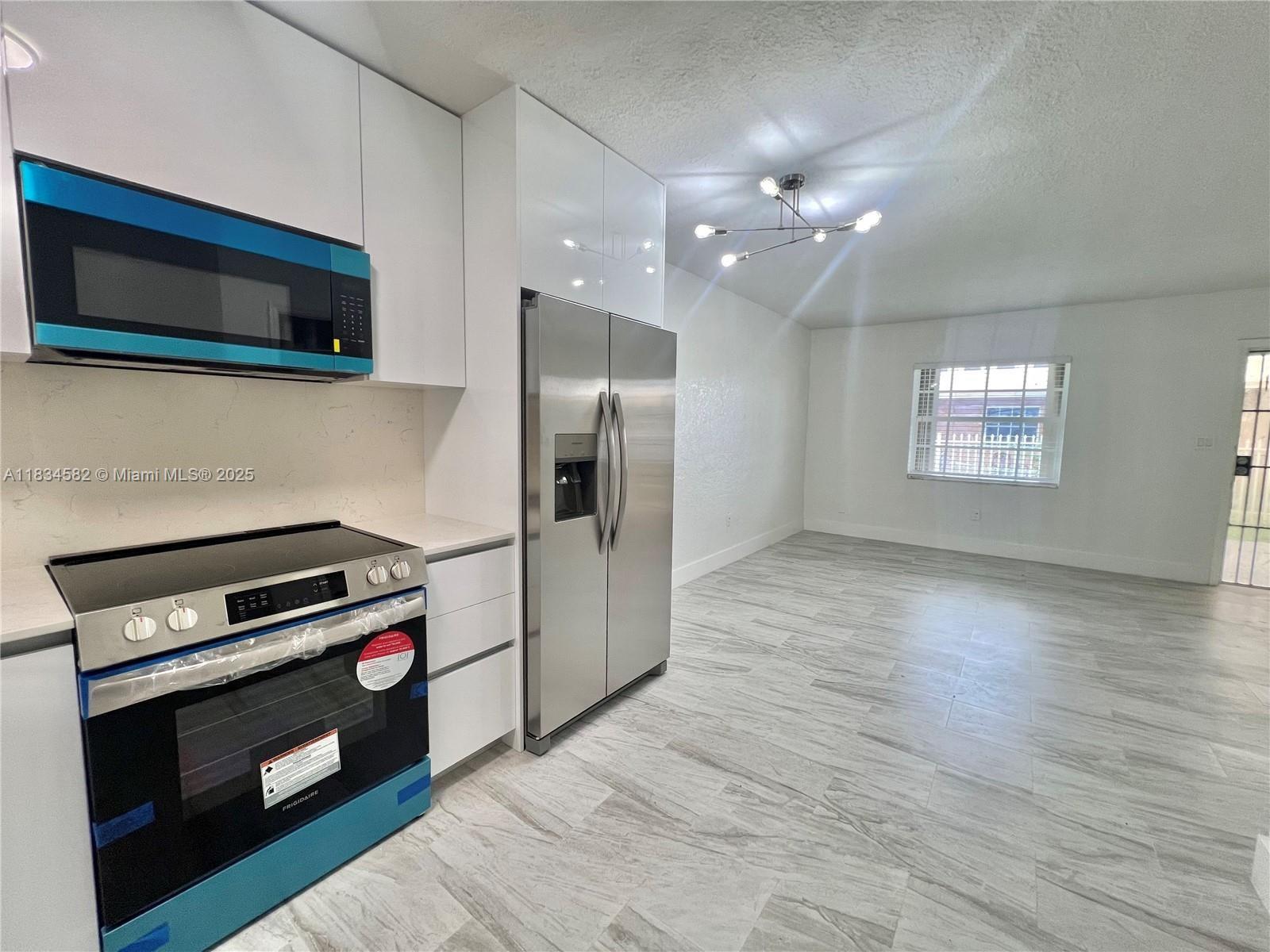 19120 NW 36th Ave 19120
