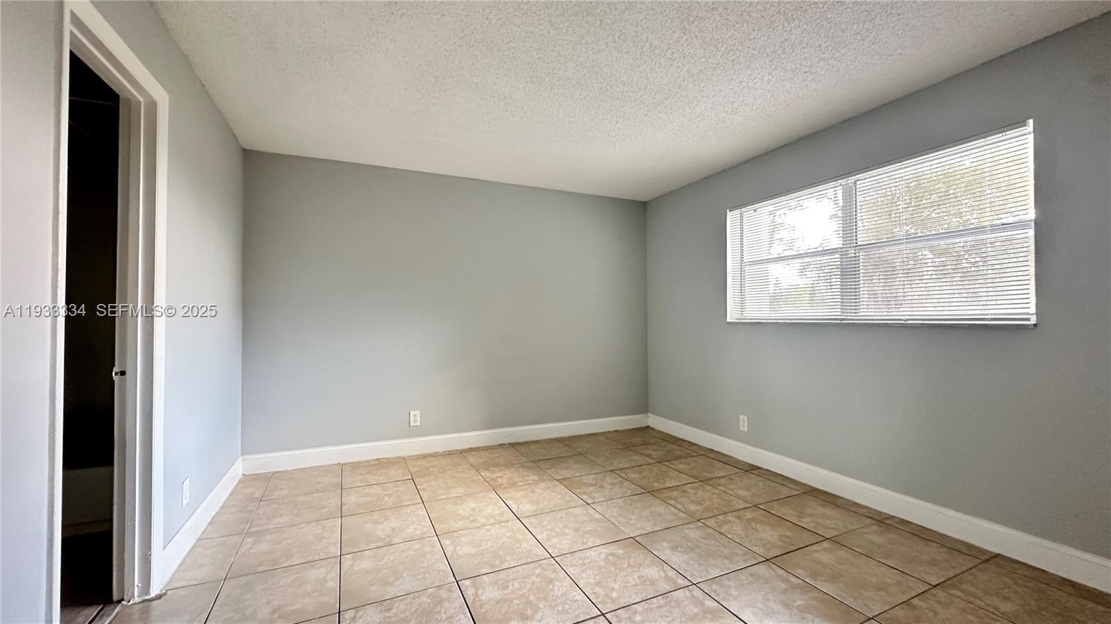 VERSAILLES GARDENS CONDO - Residential Lease