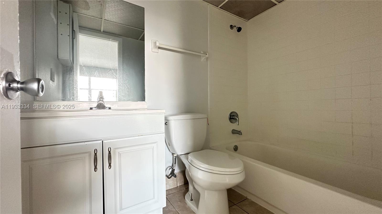 VERSAILLES GARDENS CONDO - Residential Lease