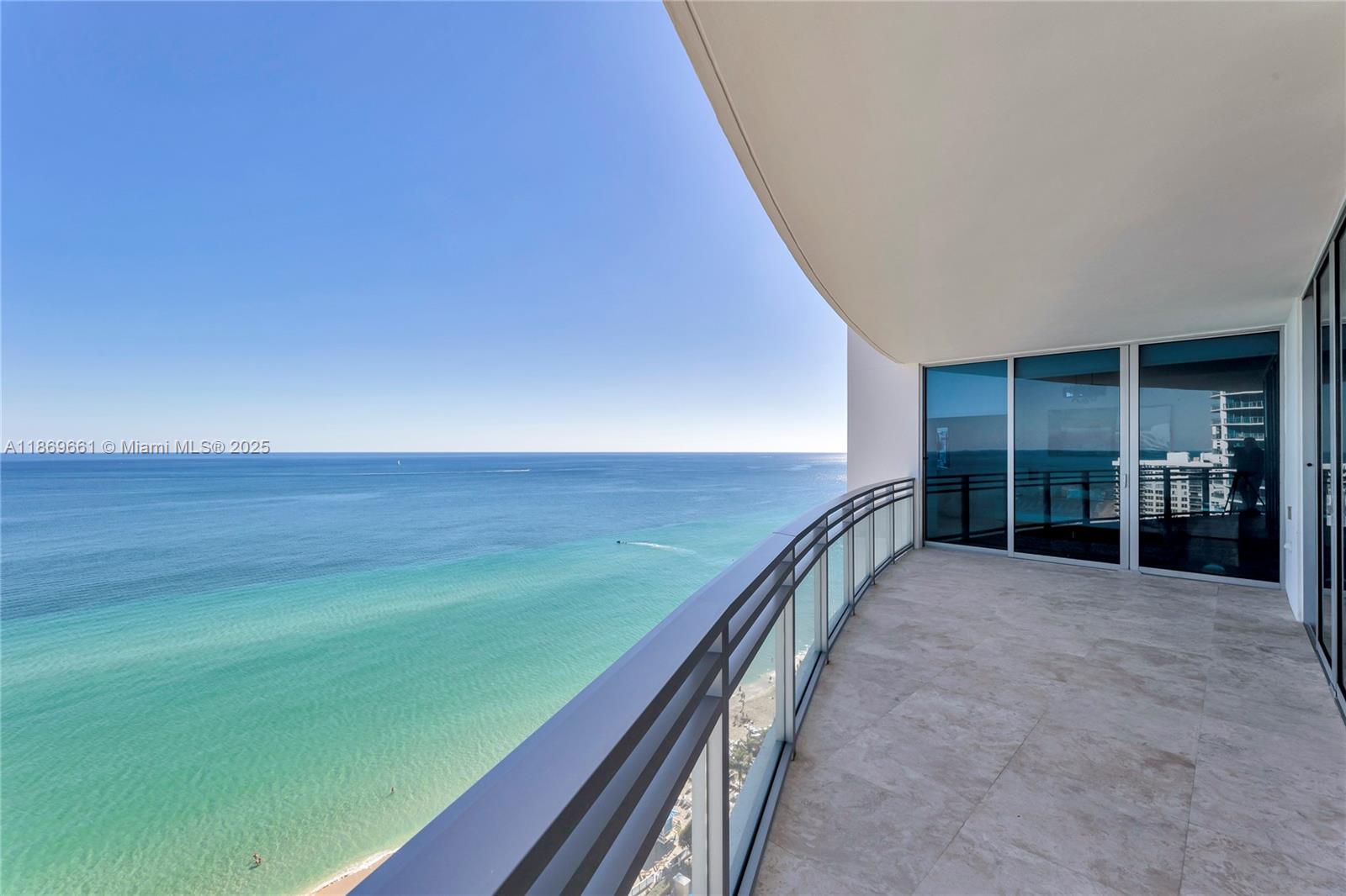 DIPLOMAT OCEANFRONT RESID - Residential