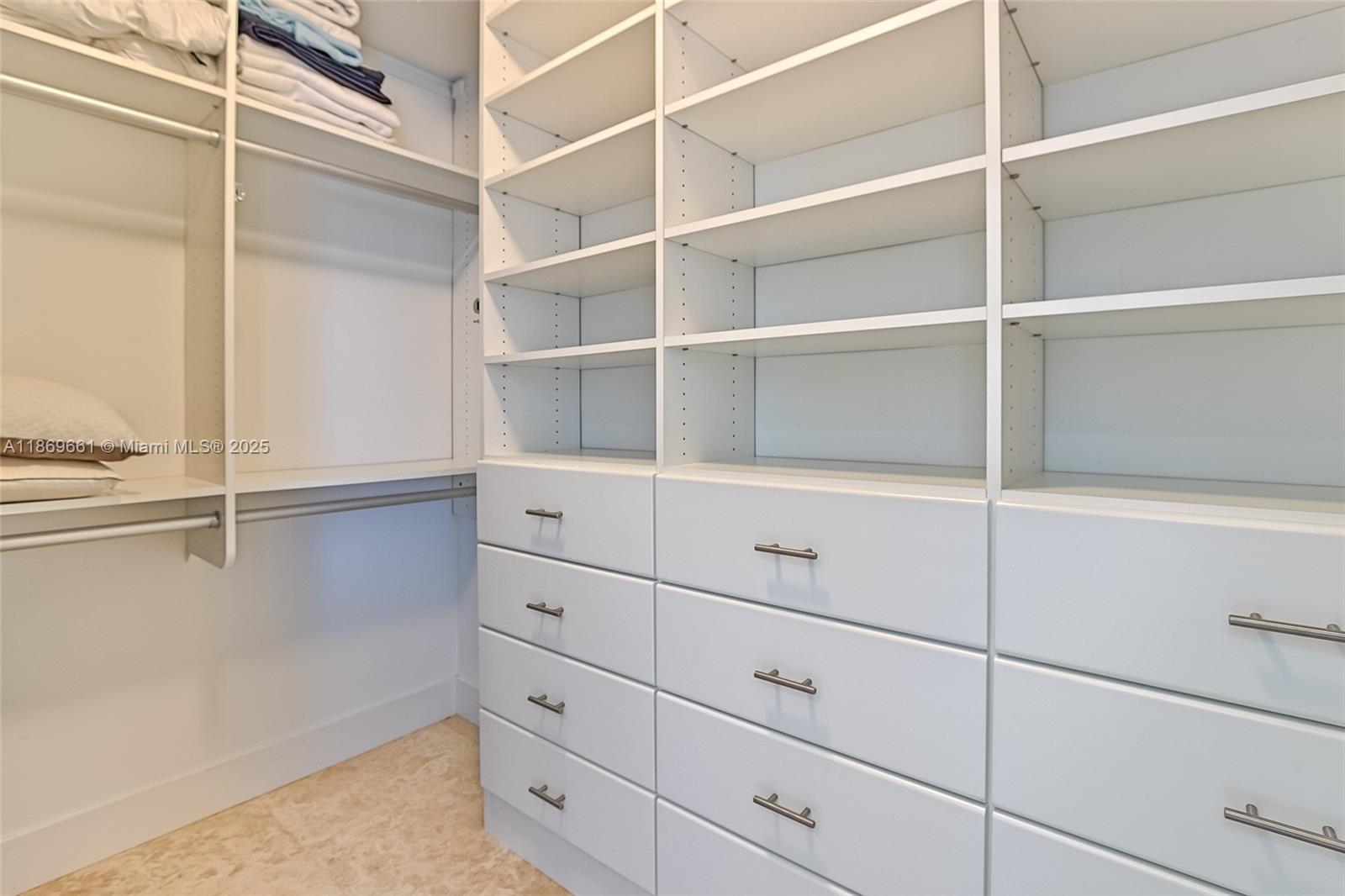 DIPLOMAT OCEANFRONT RESID - Residential