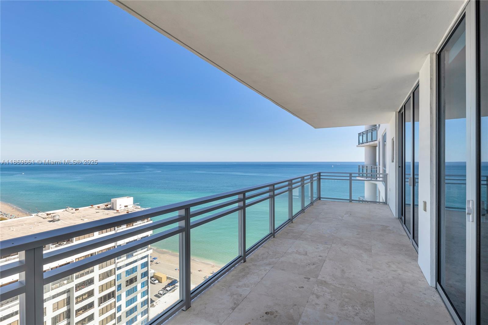 DIPLOMAT OCEANFRONT RESID - Residential