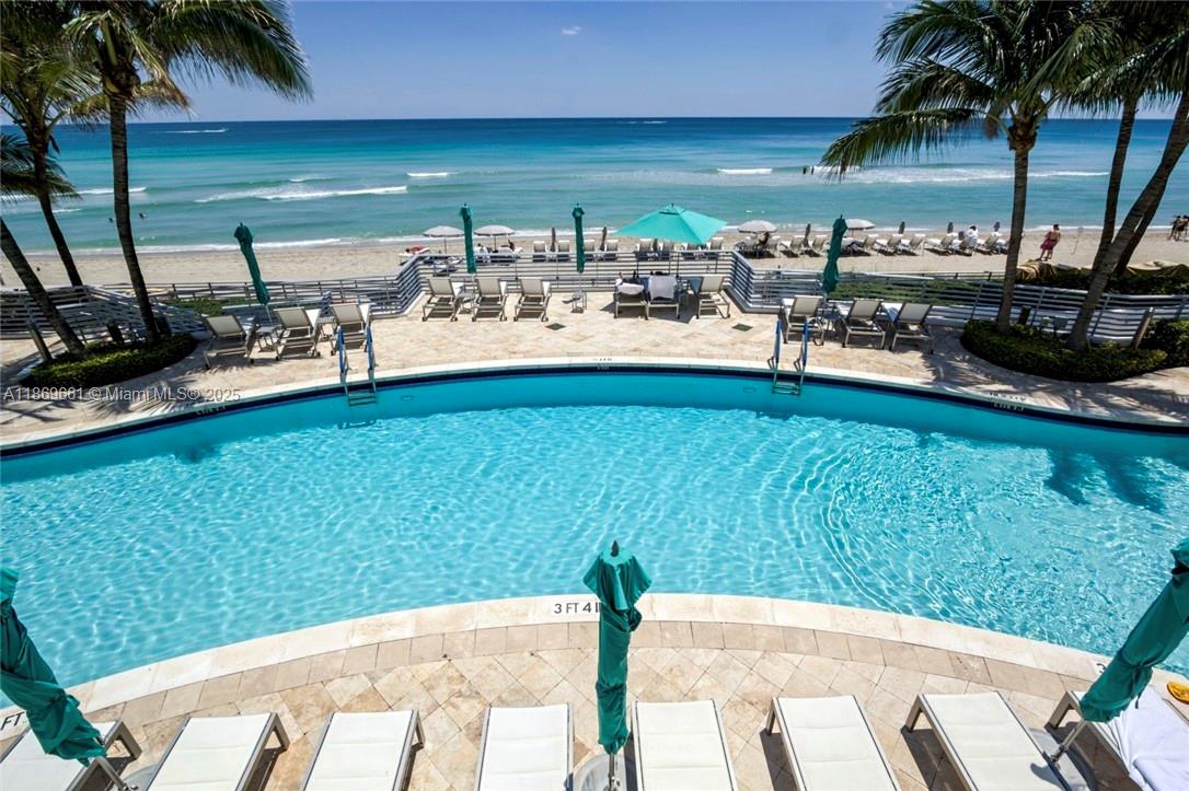 3535 S OCEAN DR 2002