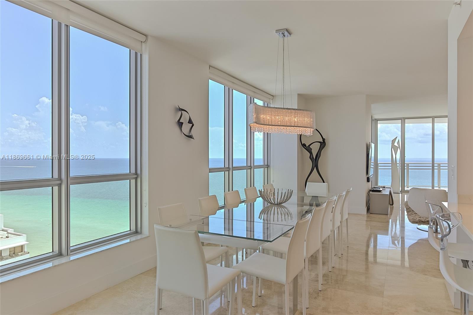DIPLOMAT OCEANFRONT RESID - Residential