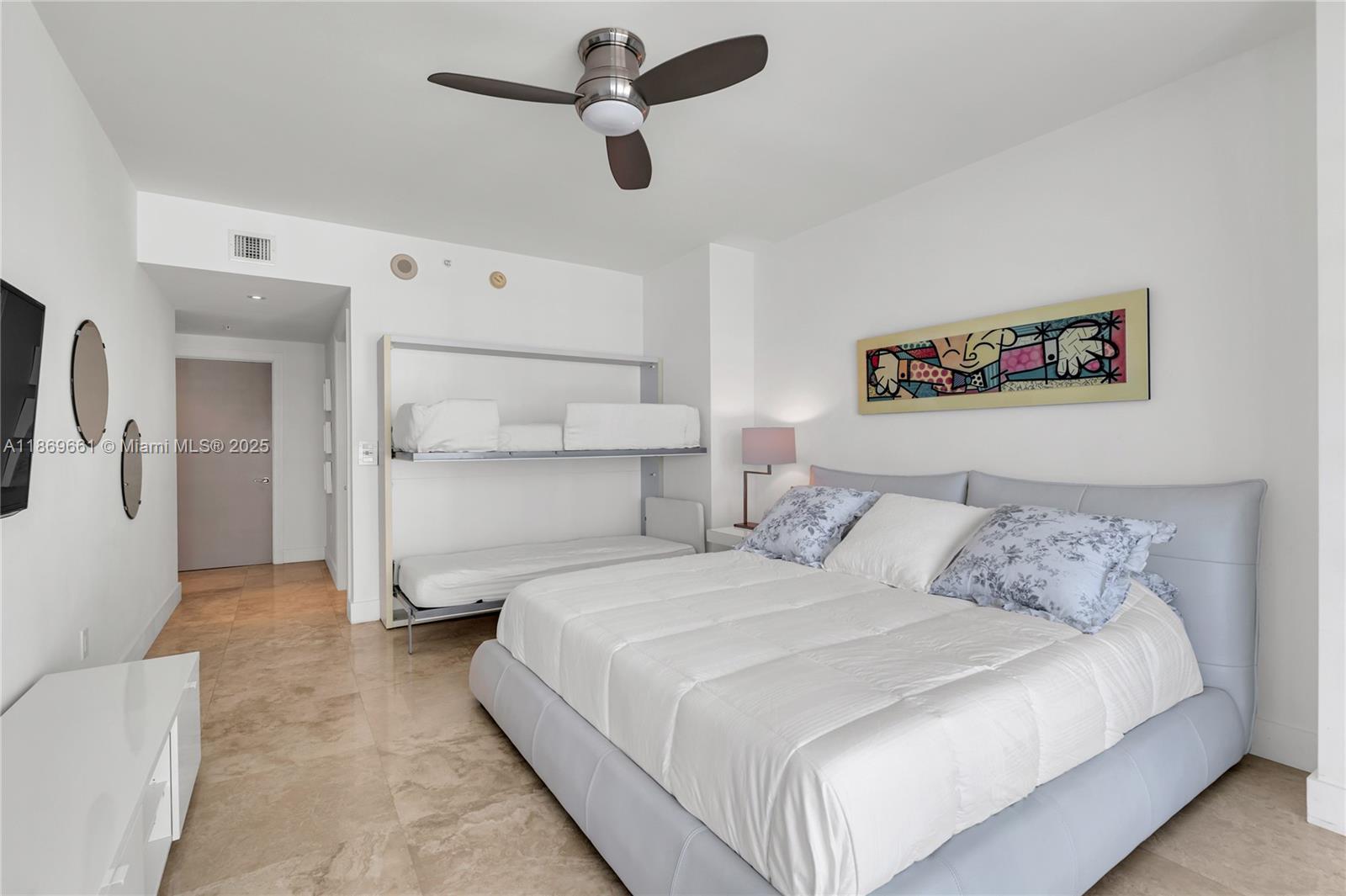 DIPLOMAT OCEANFRONT RESID - Residential