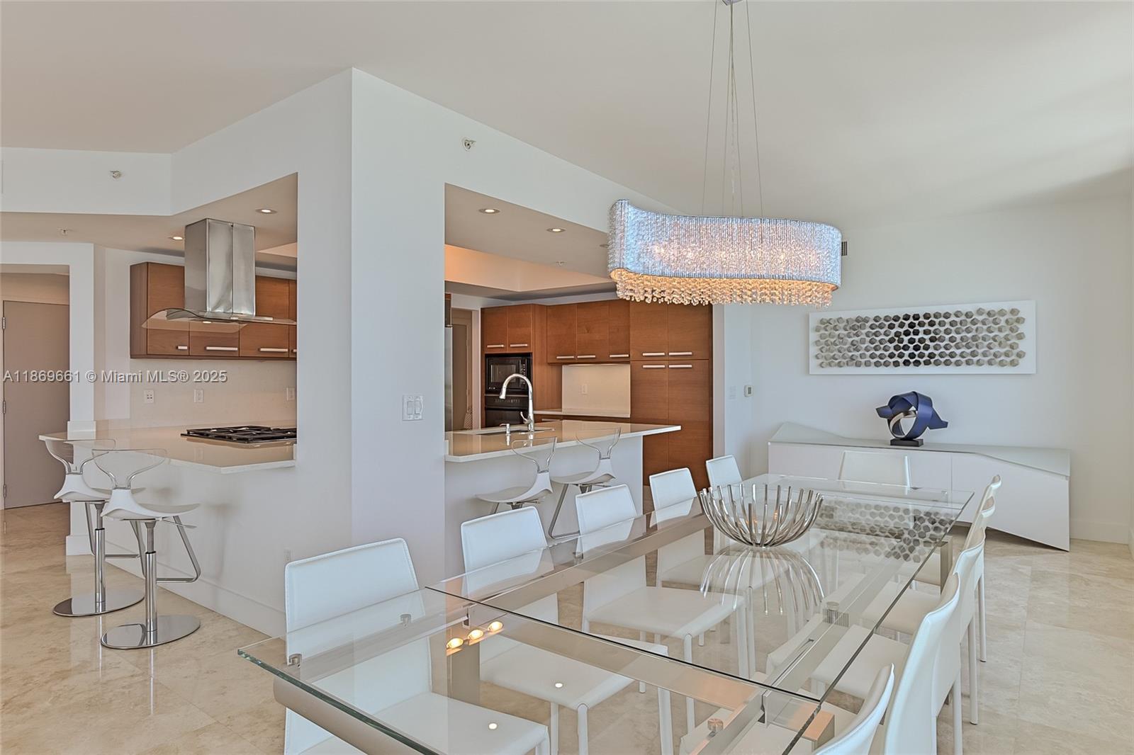 DIPLOMAT OCEANFRONT RESID - Residential