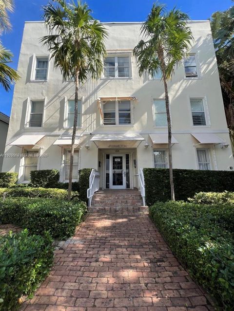 1521 Lenox Ave 207 Miami Beach FL 33139